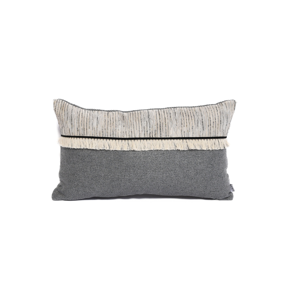 COJIN TRENDY BOHO ARMADO NEGRO 30X50