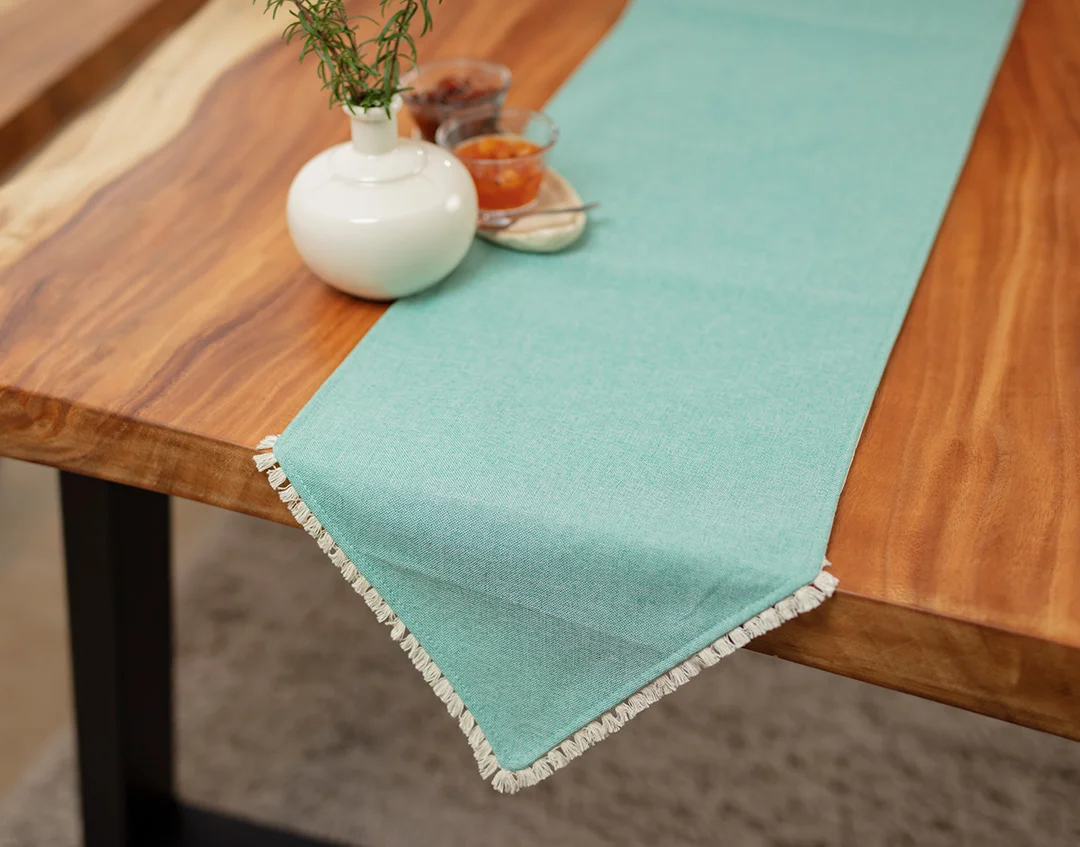 Camino de Mesa Básico Fleco